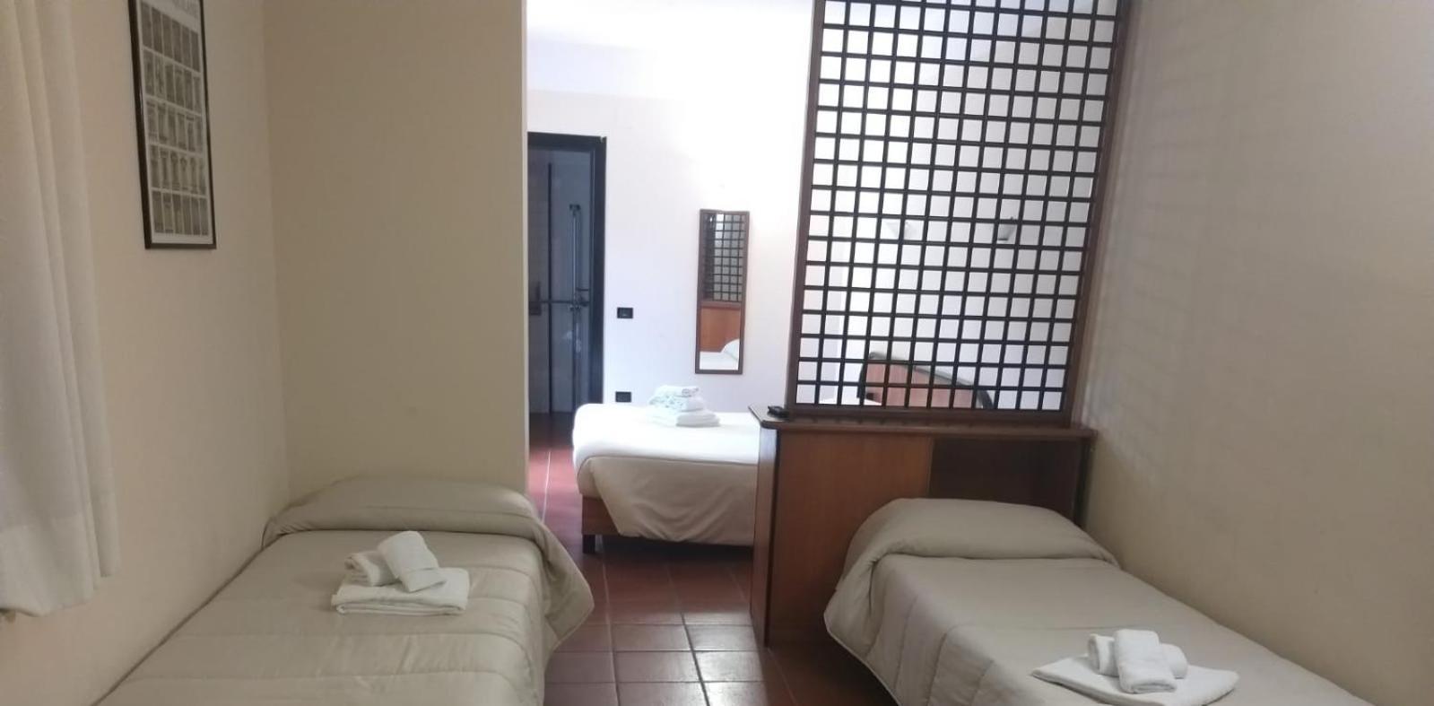 Lh Albergo Il Picchio 페스카세롤리 외부 사진