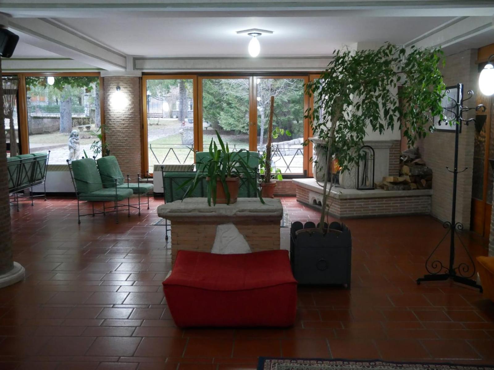 Lh Albergo Il Picchio 페스카세롤리 외부 사진