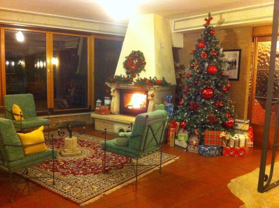 Lh Albergo Il Picchio 페스카세롤리 외부 사진
