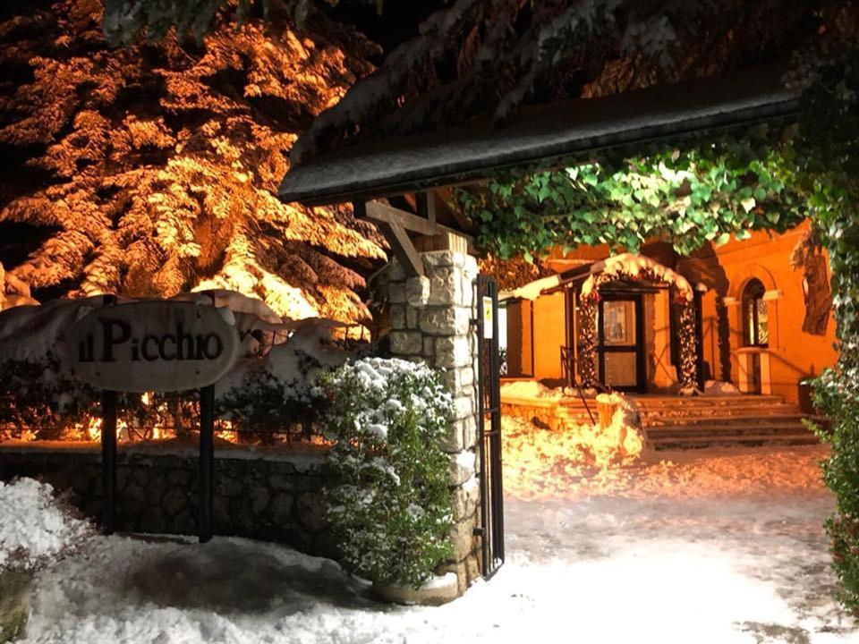 Lh Albergo Il Picchio 페스카세롤리 외부 사진